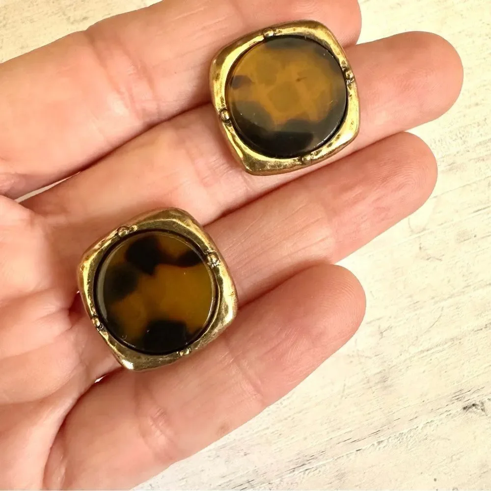 Chico’s Sienna post gold tone leopard earrings